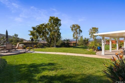 17089 Bluff Vista Ct, Riverside CA 92503-8715 exterior