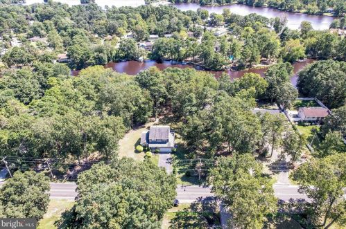 142 Split Rock Rd, Browns Mills NJ  08015-6542 exterior