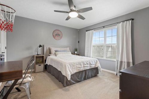 2856 Crosshurst Ct, Darbydale OH  43123-8087 exterior