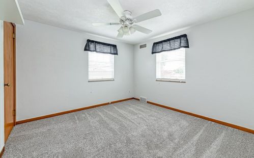 3437 Pinewood Dr, Whitaker PA  15120-1367 exterior