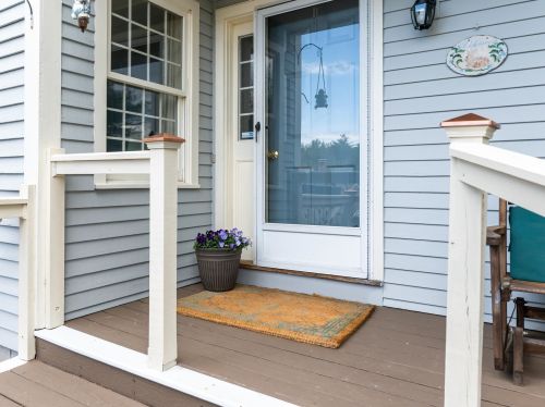 34 Atherton Ln, Amherst NH  03031-3066 exterior