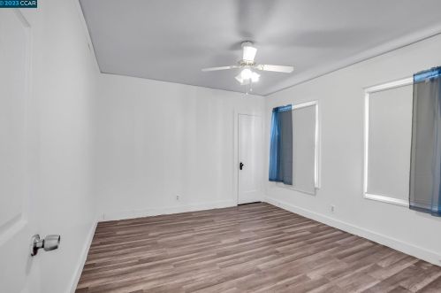 8100 Hillside St, Oakland CA 94603-1921 exterior