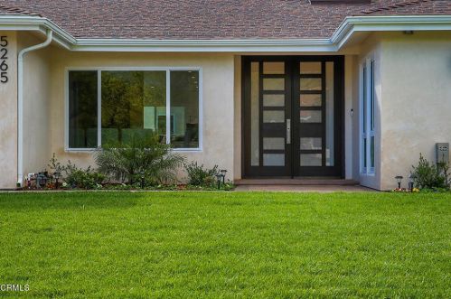 5265 Haskell St, La Canada, CA 91011-1843