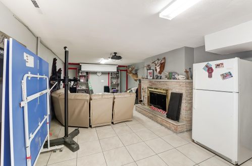 4109 Derr Rd, Springfield OH  45503-1439 exterior