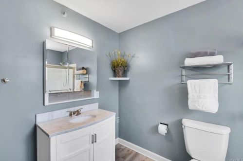 229 Sandpiper Ct, Yorktown Hgts NY  10598-1968 exterior