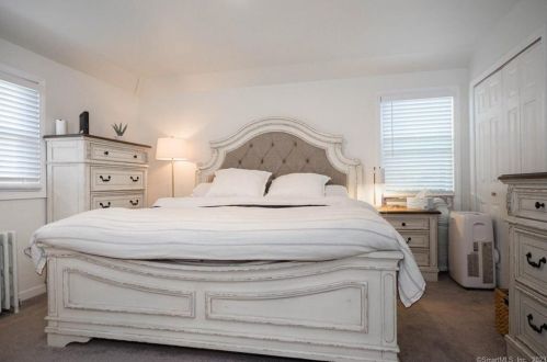 80 Circle Dr, Litchfield CT  06750-1710 exterior