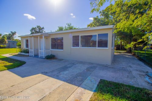1061 Olive St, Cocoa FL  32922-6241 exterior
