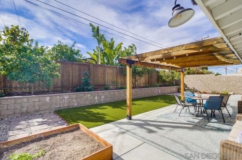 5551 Gala Ave, San Diego CA  92120-1807 exterior