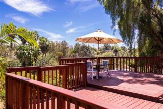 861 Vale View Dr, Vista, CA 92081-6726