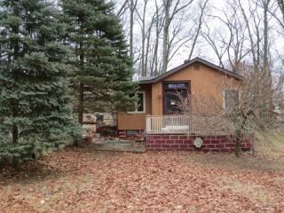 125 Jefferson Trl, Hopatcong, NJ 07843-1517