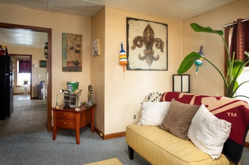 183 Thomas St, Fall River MA 02723-2404 exterior