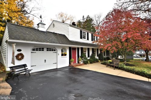 412 Revere Rd, Miquon, PA 19444-2222