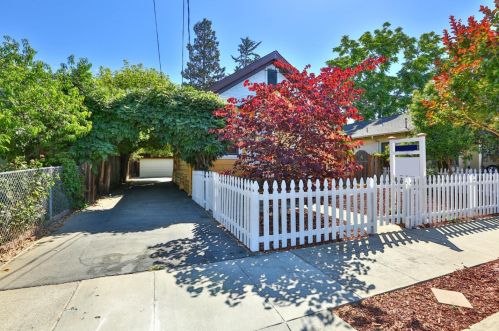 370 16th St, San Jose, CA 95112-1844