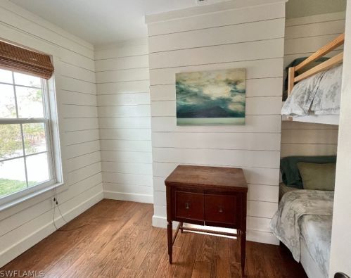 220 Palm Lk Dr, Sanibel FL 33957-5601 exterior