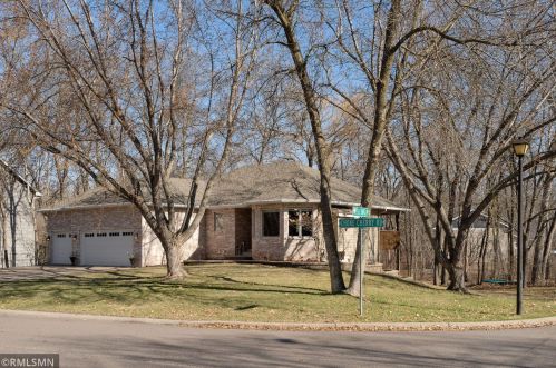 1271 Choke Cherry Rd, Lino Lakes, MN 55038-9106