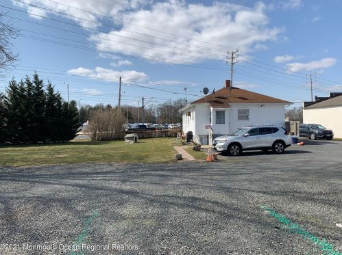 36 Oceanport Ave, Little Silver, NJ 07739-1222