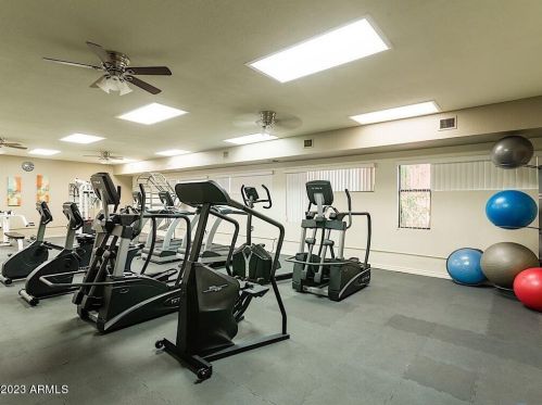 4303 Cactus Rd, Phoenix AZ  85032-7637 exterior