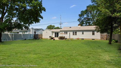 3722 River Rd, Point Pleasant Beach NJ  08742-2051 exterior