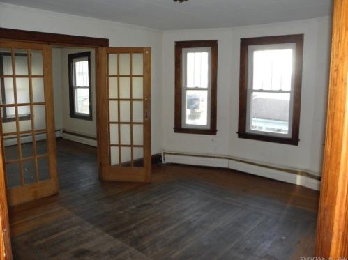 42 Terrace Ave, United States Coast Guard Ac CT  06320-5831 exterior