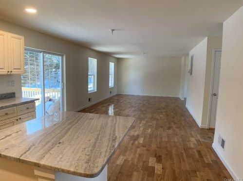 34 Picadilly Cir, Rock Hill NY  12775-6406 exterior