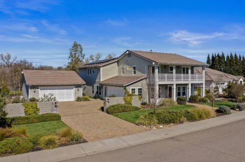 10817 Goldsborough Cir, Valley Home CA 95361-7649 exterior