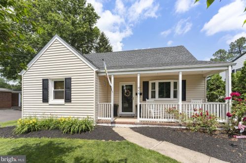 949 3rd St, Lansdale, PA 19446-1901