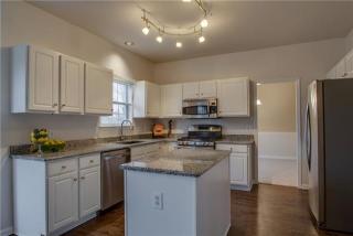 7433 Colony Dr, Nashville, TN 37221-3989