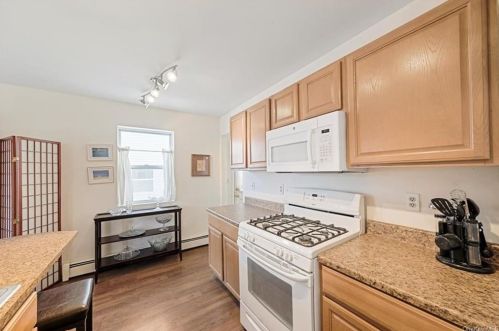 131 Watkins Ave, Middletown NY  10940-4530 exterior