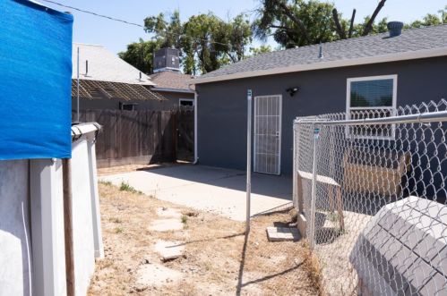1225 Rose St, Turlock CA  95380-5539 exterior