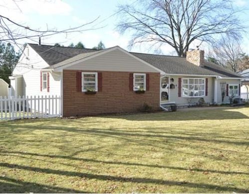 81 East St, Methuen, MA 01844-4915