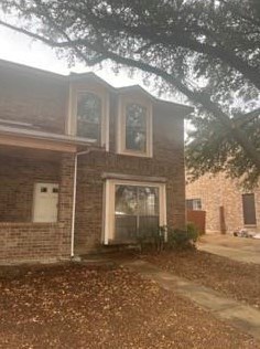 608 Essex Pl, Euless, TX 76039-4024