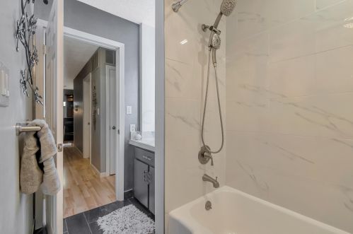 561 Vernon Heights Blvd, Marion OH  43302-5343 exterior