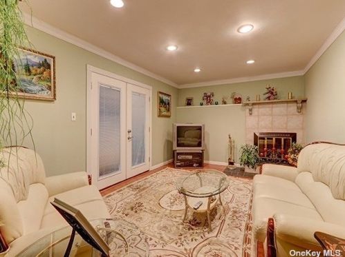 2534 Sawmill Rd, North Bellmore NY  11710-2322 exterior