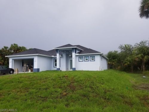 504 Cortez Ave, Lehigh Acres, FL 33972-7835