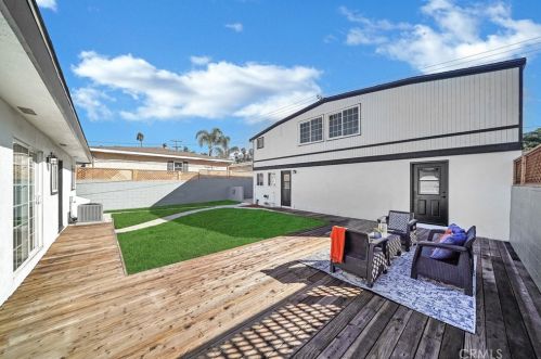 3626 Pacific Ave, Long Beach, CA 90807-3828