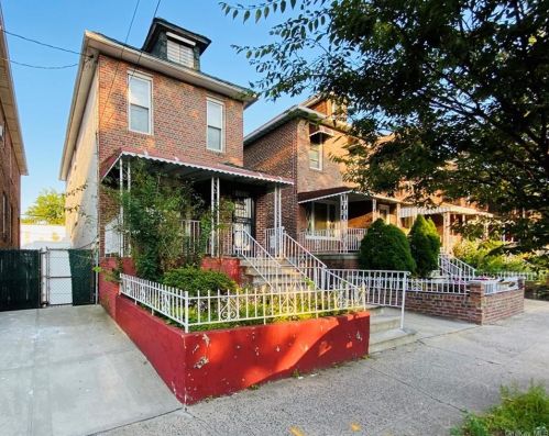 748 Rosedale Ave, Bronx, NY 10473-4117