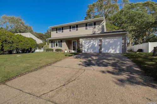 95 Selden Blvd, South Setauket, NY 11720-3313