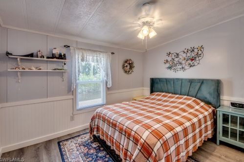 7196 Drum Dr, Saint James City FL  33956-2726 exterior