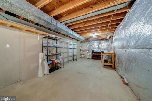 1304 Cold Harbor Ct, Herndon VA 20170-2018 exterior