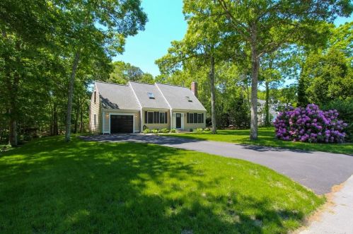 36 Nauset St, Sandwich, MA 02563-2650