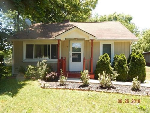 7 Brookline Ave, Middletown, NY 10940-3403