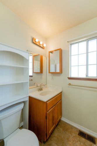 27841 Poppy Dr, Willits CA  95490-9060 exterior