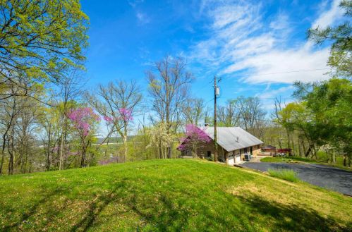 410 Mason Rd, Covington KY  41015-1935 exterior