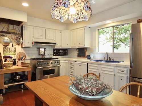 393 Winslow Ave, Long Beach, CA 90814-3213