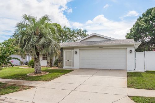 8749 Bermuda Ln, Port Richey, FL 34668-5906