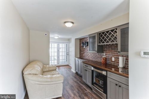 501 Delaware Ave, Lansdale PA 19446-3419 exterior