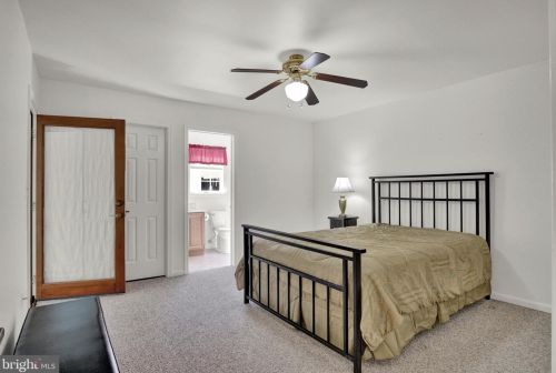 101 Strayer Dr, Carlisle PA  17013-4408 exterior