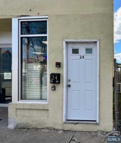 24 Forest Ave, Englewood NJ  07631-4119 exterior