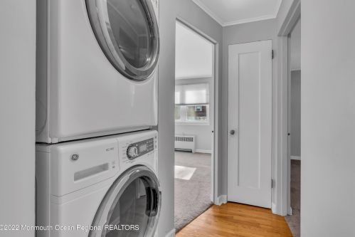 53 Manor Dr, Tinton Falls NJ  07712-2568 exterior