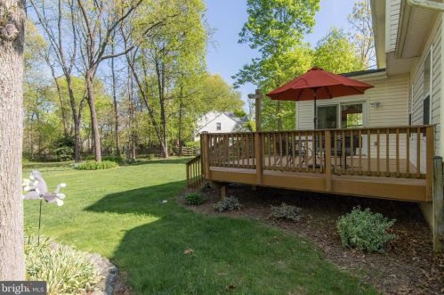 26 Colonel Miles Ct, Harpers Ferry WV  25425-3109 exterior